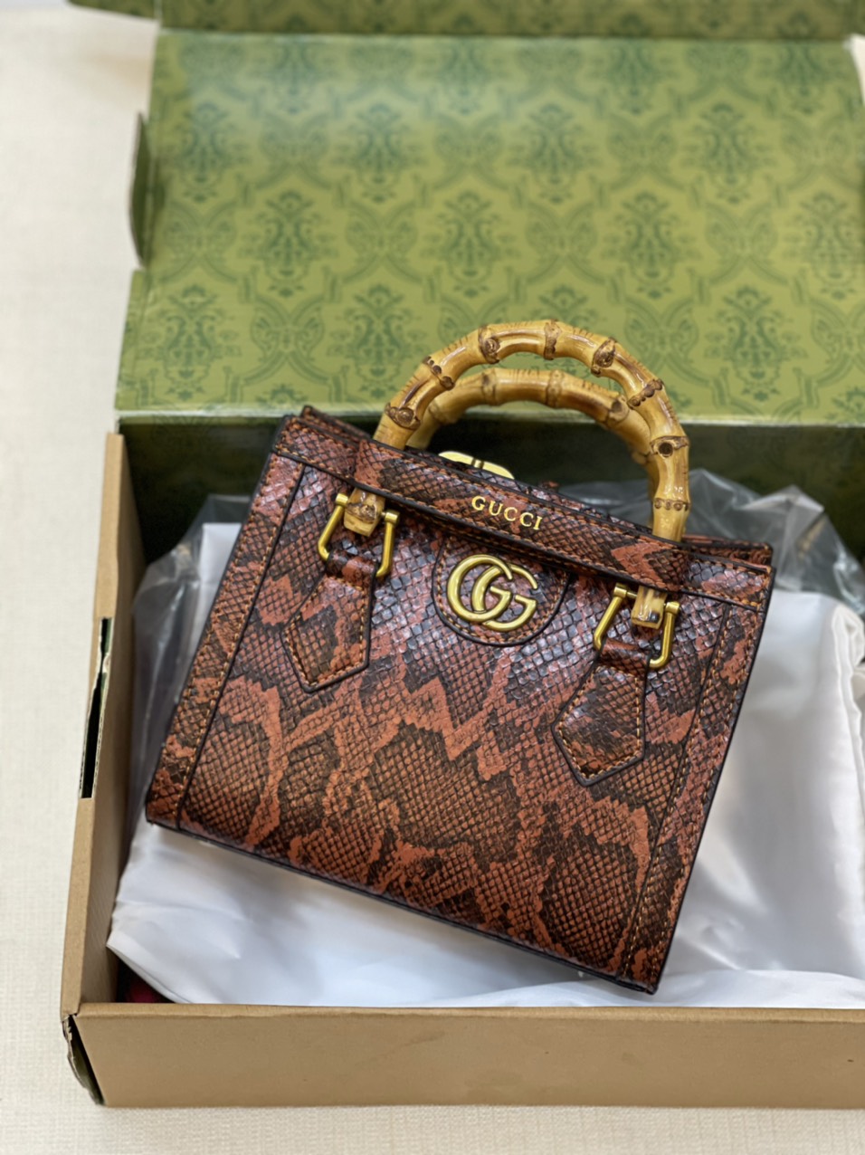Túi xách Gucci Diana Super Mini Tote Bag Màu Đỏ Da Trăn Quai Trúc Size 21cm
